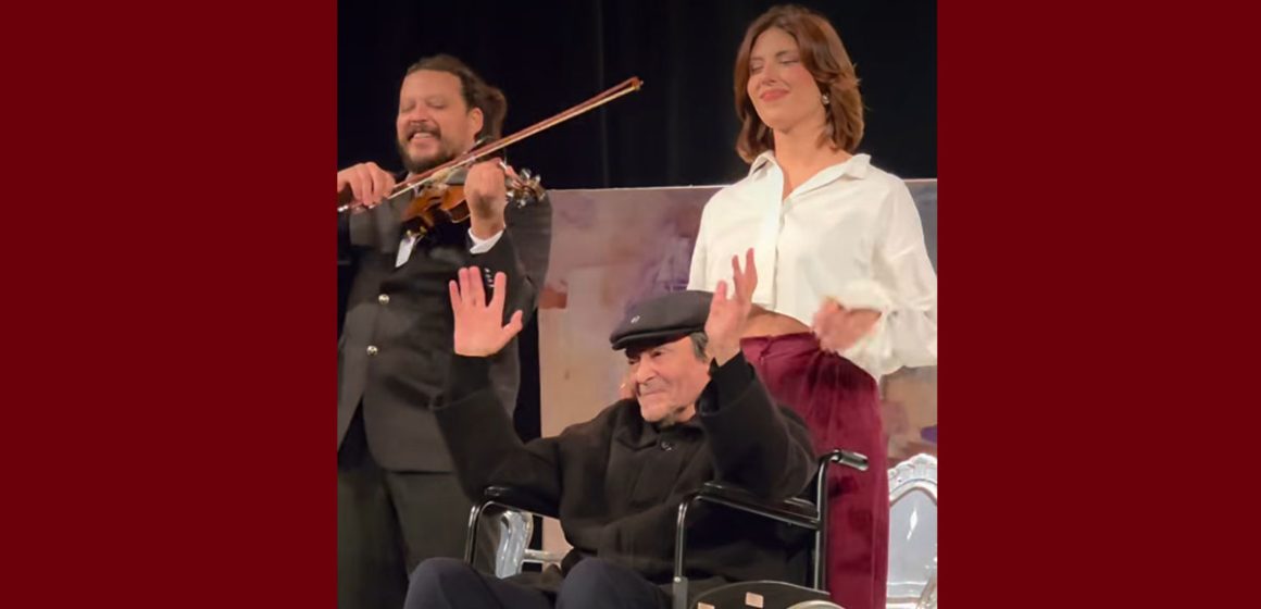 فيديو/ نهاية عرض “إقامة شهيرة” لرجل المسرح التونسي عبد العزيز المحرزي