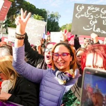 شيماء عيسى الد. بوجدارية: من المضحك المبكي، ايقاف “شيماء عيسى” تم في شارع… الحرية