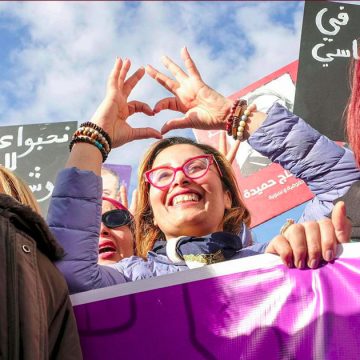 الديمقراطيات: “اختطاف شيماء عيسى بالطريقة المهينة، مظهر آخر لمعاداة النساء..”