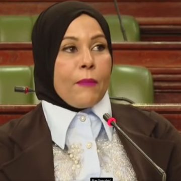 زينة جاب الله أثارت جدلا، النائب زينة جاب الله في البرلمان تنشر مداخلتها بكل “فخر” (الفيديو كامل)