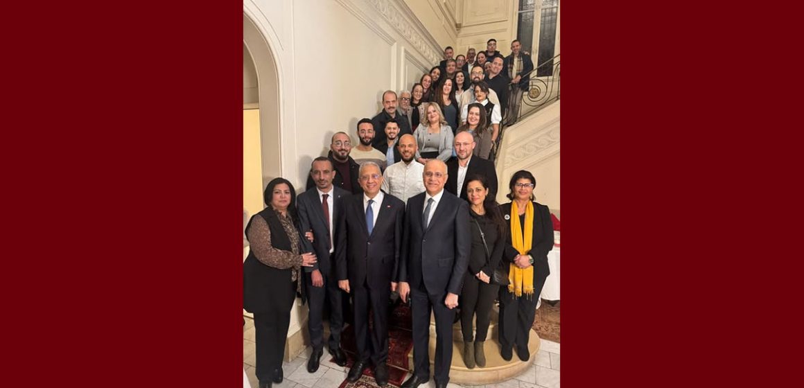 على هامش منتدى مرسيليا، الفرجاني يناقش مع الكفاءات الطبية التونسية جملة من المقترحات