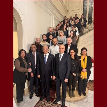 على هامش منتدى مرسيليا، الفرجاني يناقش مع الكفاءات الطبية التونسية جملة من المقترحات