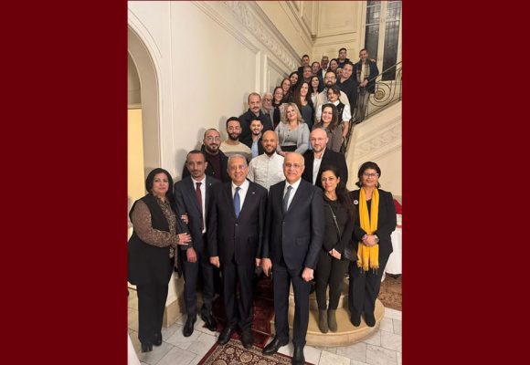 على هامش منتدى مرسيليا، الفرجاني يناقش مع الكفاءات الطبية التونسية جملة من المقترحات