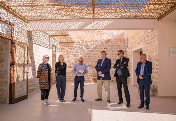 تطاوين: بحضور السفير البريطاني بتونس، تدشين مركز تثمين التراث بشنني