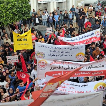 الاتحاد الجهوي للشغل بصفاقس: صور و 2 فيديو لاضراب عمال القطاع الخاص