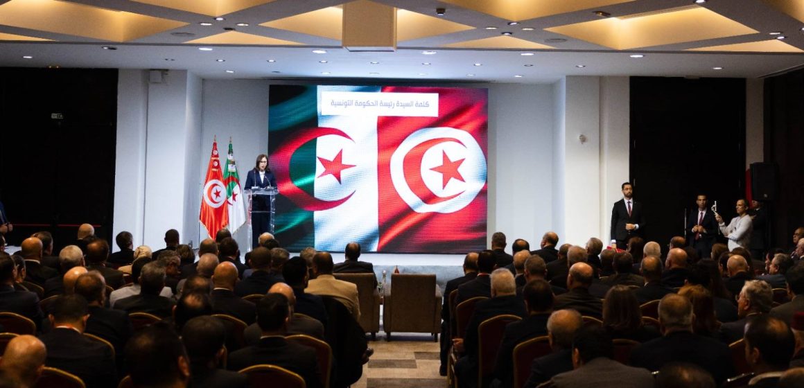 رئيسة الحكومة و الوزير الأول الجزائري يشرفان على افتتاح المنتدى الاقتصادي التونسي الجزائري رئيسة الحكومة و الوزير الأول الجزائري يشرفان على افتتاح المنتدى الاقتصادي التونسي الجزائري