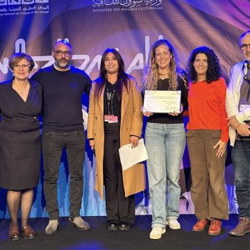 فيلم «وين ياخذنا الريح» للمخرجة أمال القلاتي يُتوَّج بجائزة نقابة الصحفيين لسينما حرية التعبير