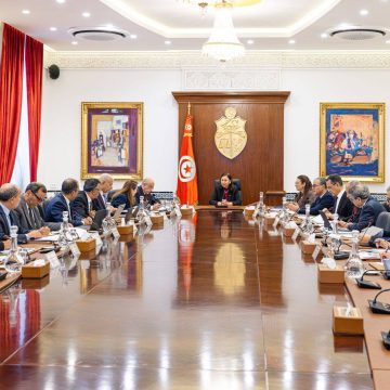 القصبة: اجتماع اللجنة العليا للإنتاج الخاص للكهرباء