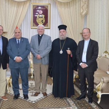 الوزير أحمد البوهالي يستضيف المشرفين على إدارة الشؤون المسيحيّة