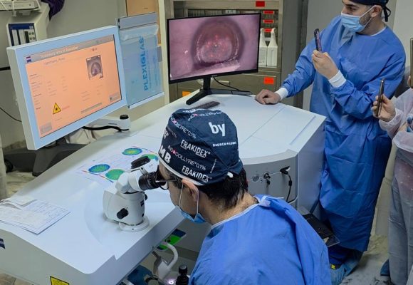مستشفى شارل نيكول: نجاح عمليتين بتقنية Femto LASIK الأحدث حالياً في جراحة العيون