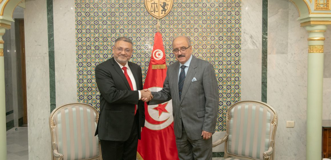 في لقائه بسفير بنغلاديش بمناسبة انتهاء مهامه، النفطي يؤكد على تعزيز الشراكة بين البلدين في لقائه بسفير بنغلاديش بمناسبة انتهاء مهامه، النفطي يؤكد على تعزيز الشراكة بين البلدين