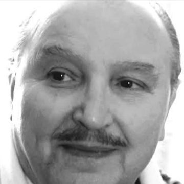 وفاة المخرج الكبير حميدة بن عمار