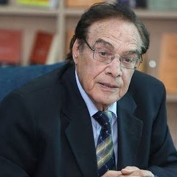 رسالة الروائي بن الحاج نصر الى الرئيس: “أنا ممنوع من السفر.. “