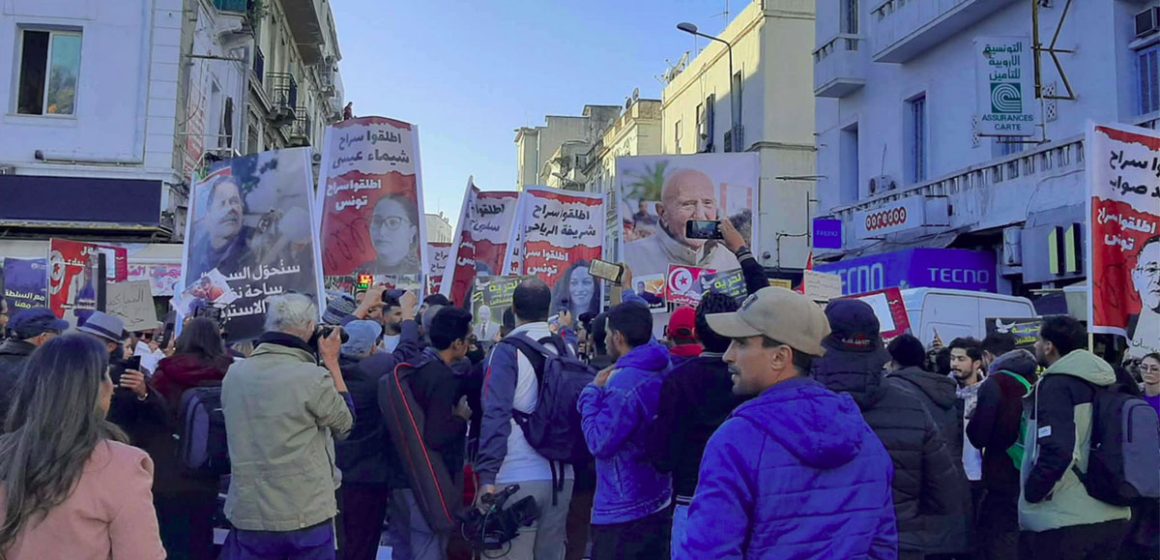 تونس: رفع “شعار المعارضة ليست جريمة” في المسيرة الأسبوعية الثالثة على التوالي (ريبورطاج)