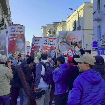 تونس: رفع “شعار المعارضة ليست جريمة” في المسيرة الأسبوعية الثالثة على التوالي (ريبورطاج)