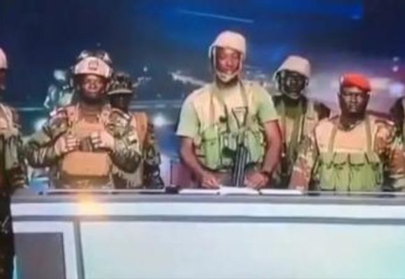 حزب العمال ينقل بيان الحزب الشيوعي بالبنين على اثر محاولة الانقلاب العسكري الفاشلة