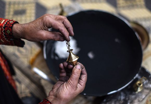 الكحل التونسي ضمن القائمة التمثيلية للتراث الثقافي غير المادي للانسانية