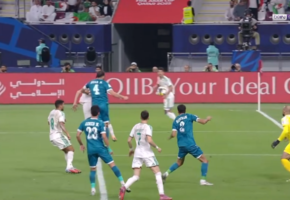كأس العرب: المنتخب الجزائري يهزم نظيره العراقي و يتأهل إلى ربع نهائي