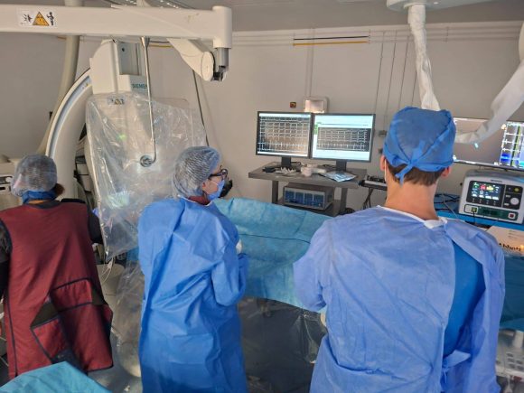 01 إنجاز طبي في الرابطة: استئصال اضطراب نظم قلبي لرضيع بتقنية Cartographie électro-anatomique 3D