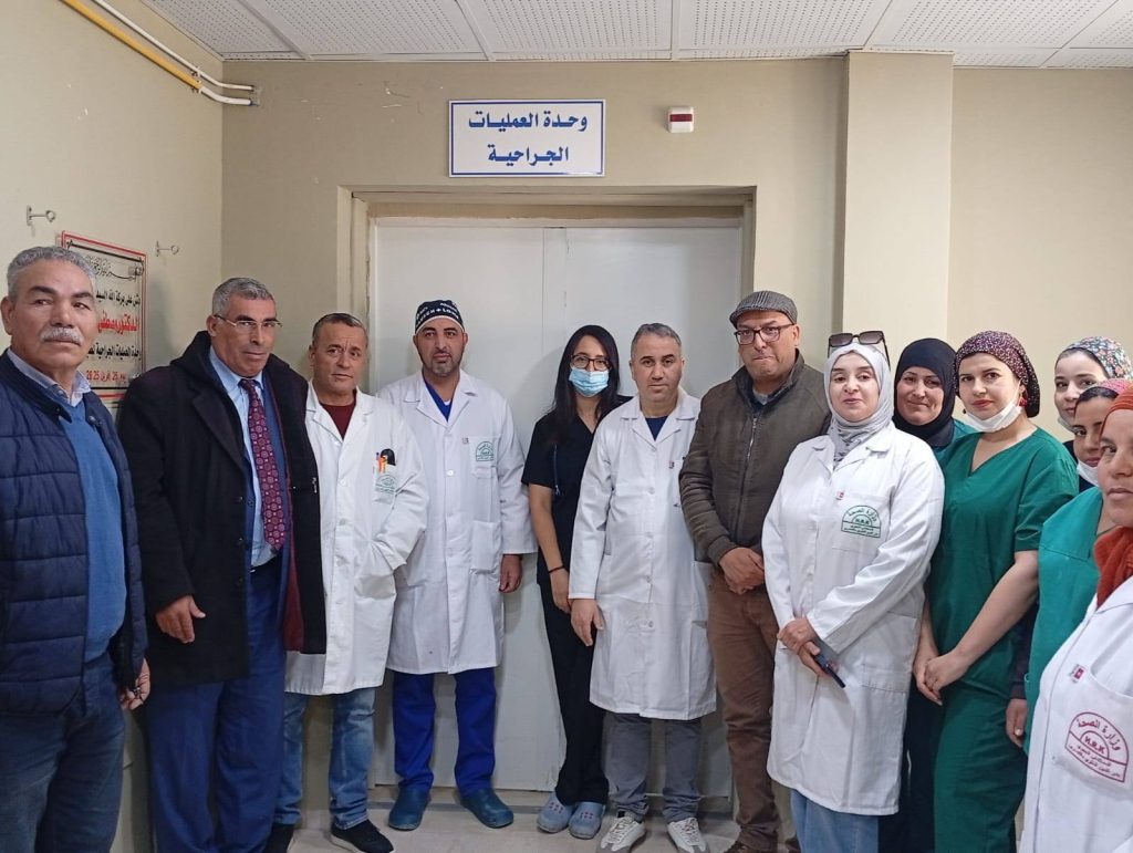 المستشفى الجامعي بدر الدين العلوي بالڨصرين: نجاح أول عملية زرع قرنية (صور)