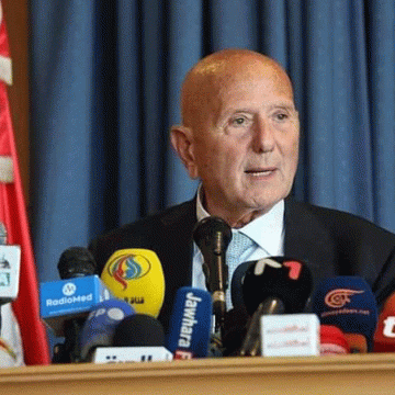 تونس : قبل 57 عاما، حوكم أحمد نجيب الشابّي بتهمة… التآمر على أمن الدولة