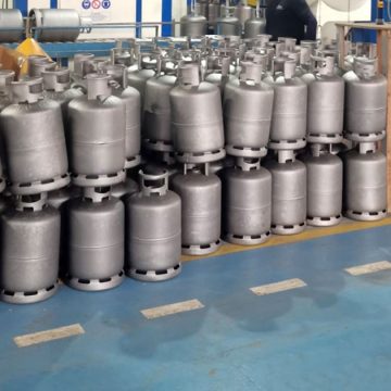 موزّعو قوارير الغاز المنزلي بالجملة يقرّرون تعليق النشاط لمدة يومين