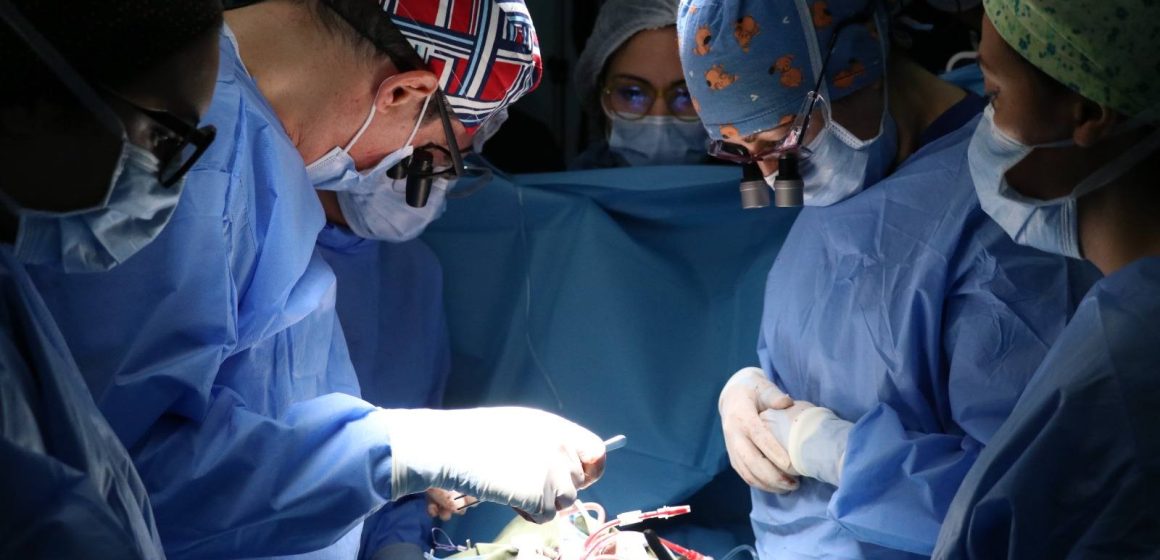 وزارة الصحة: اجراء أول عملية قلب مفتوح على طفل بمستشفى البشير حمزة للأطفال