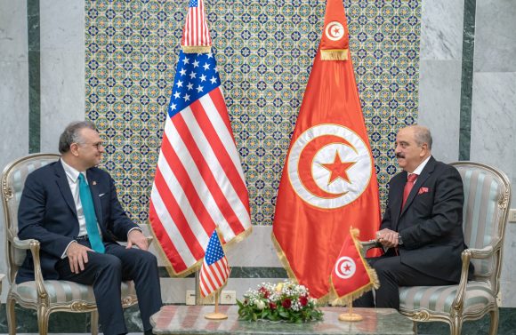 الخارجية: أحد مستشاري ترمب في زيارة رسمية الى تونس الخارجية: أحد مستشاري ترمب في زيارة رسمية الى تونس