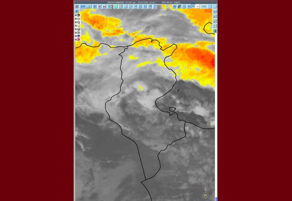 الرصد الجوي يتوقع تواصل نزول الأمطار في المناطق الغربية