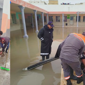 ارتفاع منسوب المياه بالطرقات: ايقاف الدروس يوم غد الاربعاء في 15 ولاية