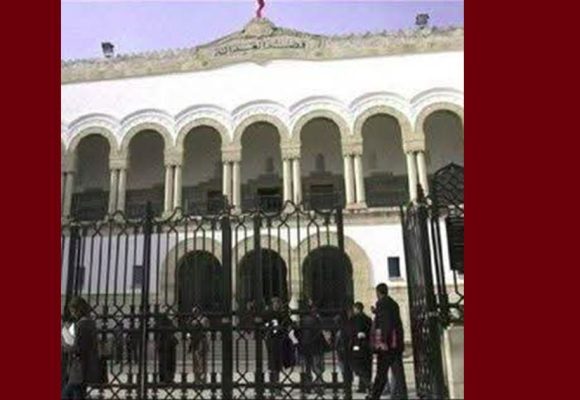 بسبب الأحوال الجوية، فرع تونس للمحامين يعلن عن تعليق الجلسات في عدة محاكم