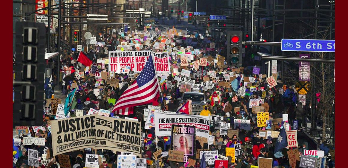 مينابوليس: عشرات الآلاف من الأمريكيين يتظاهرون ضد ترامب