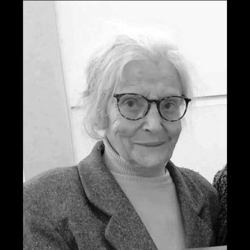 سعاد قلوز وفاة سعاد قلوز، إحدى رائدات الرواية التونسية، متحصلة على الكومار الذهبي