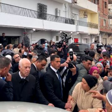 مخلفات التقلبات الجوية: الرئيس يتحول الى منطقة البحر الأزرق بالمرسى