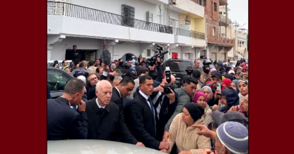 مخلفات التقلبات الجوية: الرئيس يتحول الى منطقة البحر الأزرق بالمرسى