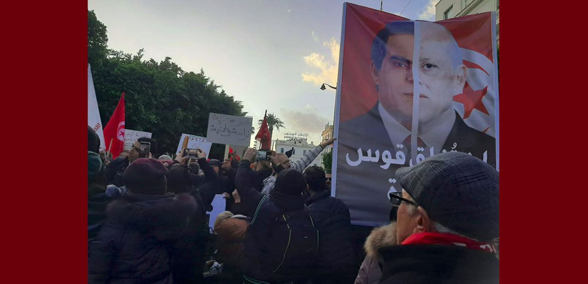 00 الأستاذ كريفة الى البعض من آل صواب: “لمصلحة من يدفع بهذا التشبيه الرخيص؟”