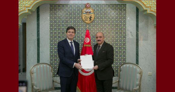 الخارجية: سفير إسبانيا الجديد يحل بتونس