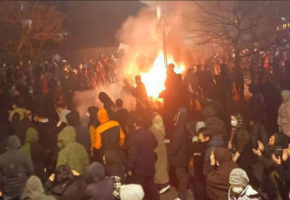 منظمة إيران هيومن رايتس: 648 قتيلا في المظاهرات