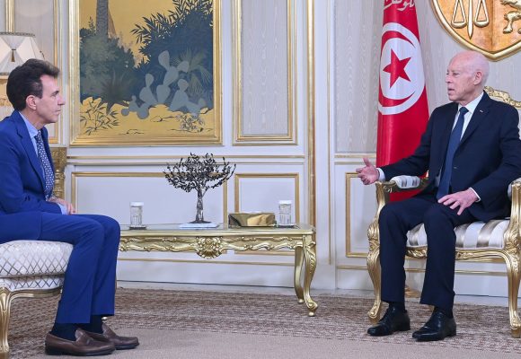 تونس بين خطاب السيادة واستعجال التفريط