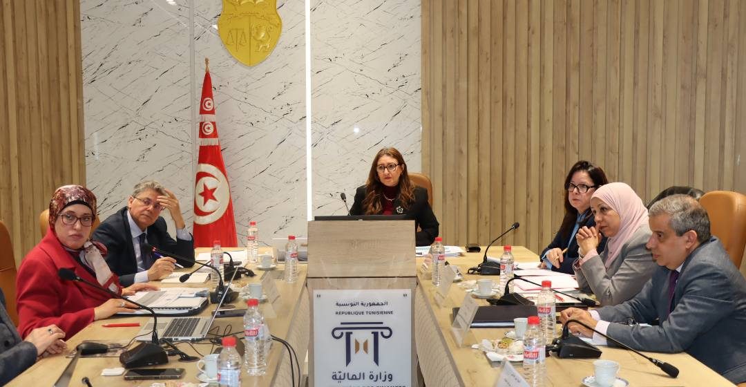 وزيرة المالية تشرف على اجتماع هيئة المجلس الوطني لمعايير الحسابات العمومية