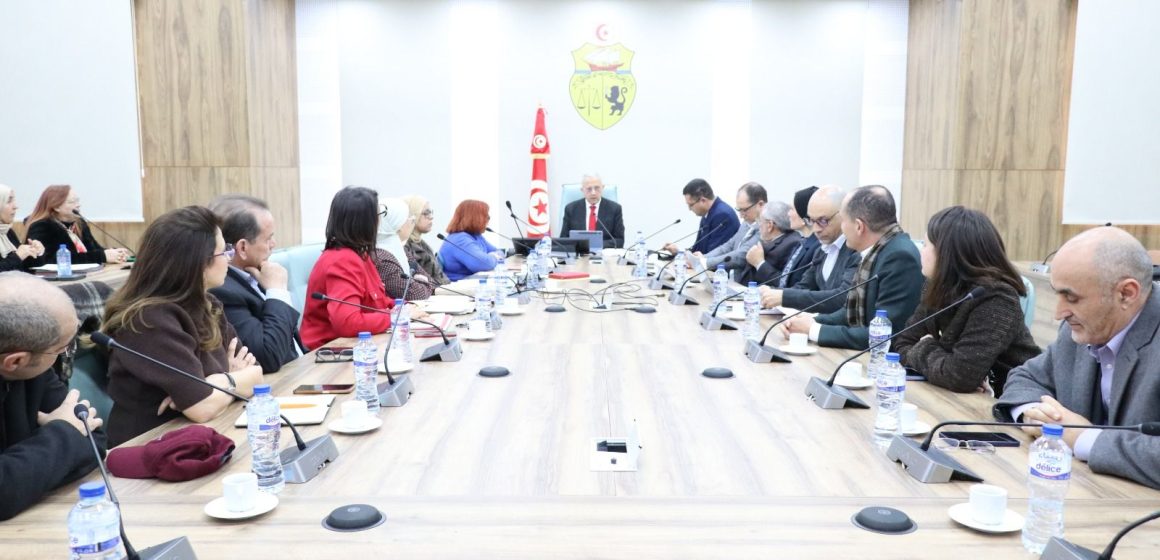 تنفيذ جملة من الإجراءات لتطوير الطبّ الإنجابي وتقريب خدمات PMA