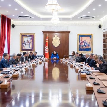 القصبة/ اجتماع للنظر في تقدم انجاز الملعب الأولمبي بالمنزه و المدينة الرقمية بالنحلي القصبة/ اجتماع للنظر في تقدم انجاز الملعب الأولمبي بالمنزه و المدينة الرقمية بالنحلي