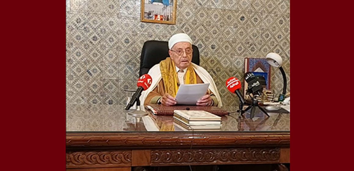 الاذاعة الوطنية: في انتظار كلمة سماحة مفتي الجمهورية التونسية