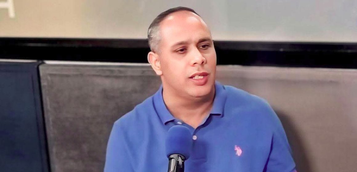 القاضي مراد المسعودي خارج السجن وفرحة عارمة على صفحات التواصل الإجتماعي