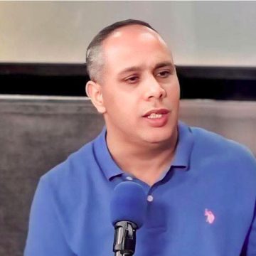 القاضي مراد المسعودي خارج السجن وفرحة عارمة على صفحات التواصل الإجتماعي