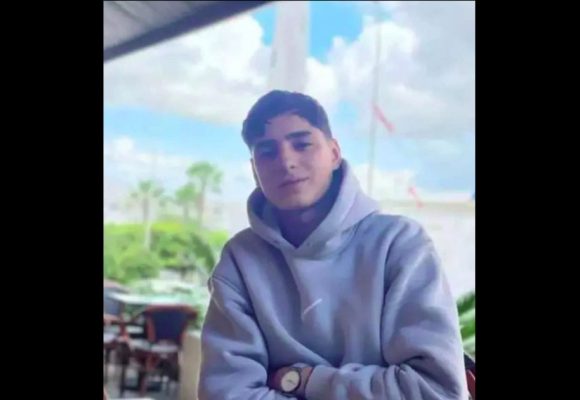 أريانة: من أمام منزله بالمنيهلة، يتعرض التلميذ لؤي الى طعنة قاتلة