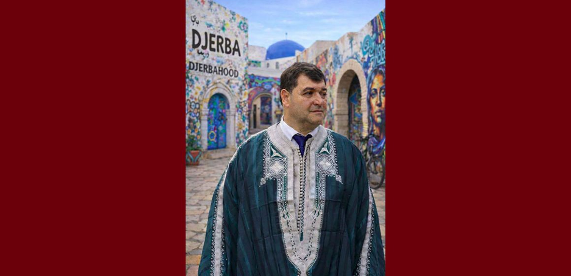 روني الطرابلسي يتمنى رمضانا مبروكا “… لكل المسلمين أينما كانوا”