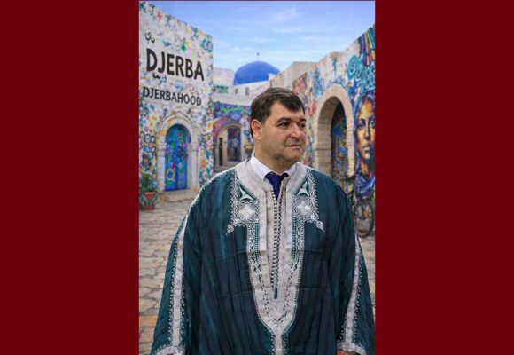 روني الطرابلسي يتمنى رمضانا مبروكا “… لكل المسلمين أينما كانوا”