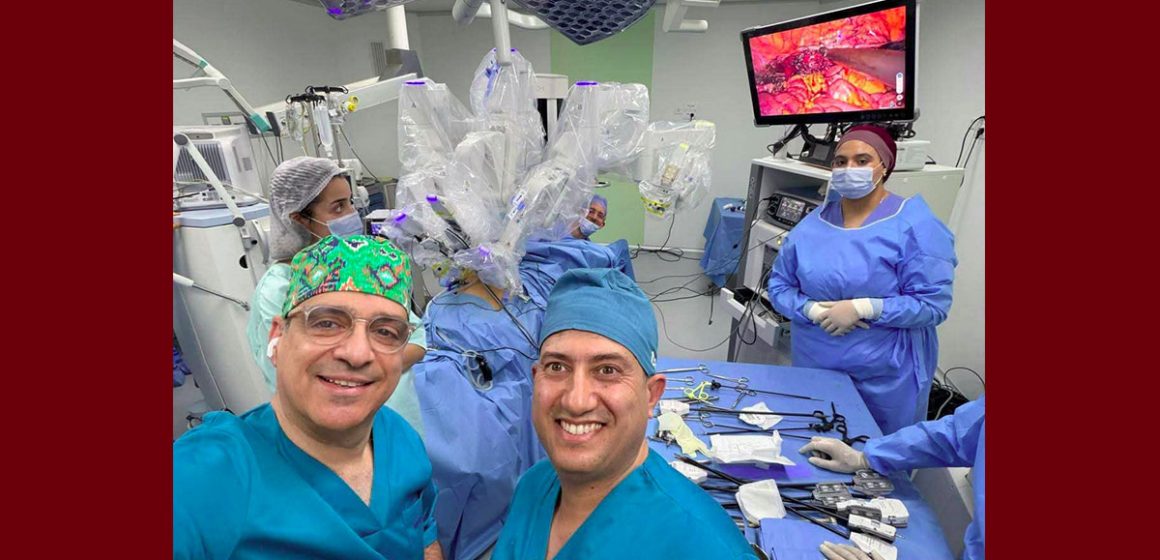 ️بالجراحة الروبوتية لأوّل مرّة عمليّة استئصال رحم بكفاءات تونسية 100%