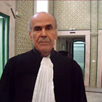 الاستاذ محفوظ: اعترافا بخدماته الجليلة، اسناد الصفة الشرفية للعميد البشير الصيد